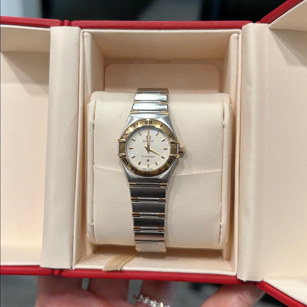 🖤 OMEGA Stainless Steel with Gold Constellation Watch - Picture 3 of 11